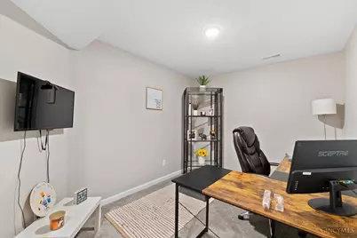 2857 Pine Leaf Court, Hamilton, OH 45013 - Photo 16