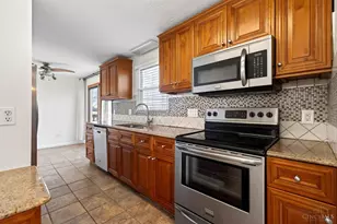 6978 Fallen Oaks Dr, Deerfield Township, OH 45040 - Photo 8