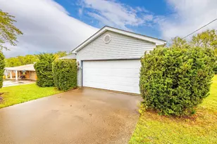 5890 Kay Dr, Fairfield, OH 45014 - Photo 2