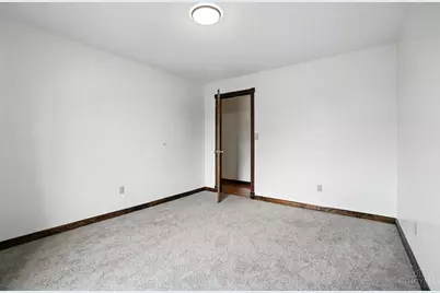 6880 Rackview Road, Green Township, OH 45248 - Photo 30