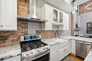 1822 Logan St, Cincinnati, OH 45202 - Photo 1