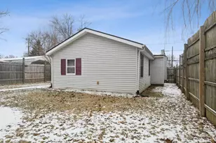609 Light St, Franklin Township, OH 45120 - Photo 8