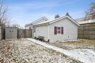 609 Light St, Franklin Township, OH 45120 - Photo 6