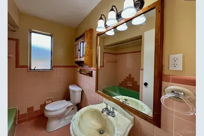 8261 Cheviot Road, Colerain Township, OH 45247 - Photo 16