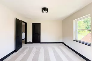 3923 Wess Park Dr, Cincinnati, OH 45217 - Photo 32