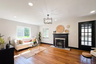 3923 Wess Park Dr, Cincinnati, OH 45217 - Photo 4