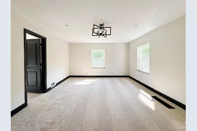 3923 Wess Park Drive, Cincinnati, OH 45217 - Photo 34