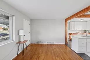 4269 Grotto Ct, Cheviot, OH 45211 - Photo 6