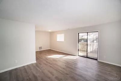 2048 Woodtrail Drive, Fairfield, OH 45014 - Photo 6
