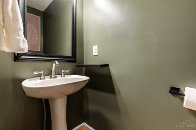 538 Missouri Avenue, Cincinnati, OH 45226 - Photo 14