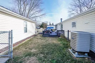 11493 Highland Hills Dr, Paint Township, OH 45133 - Photo 6