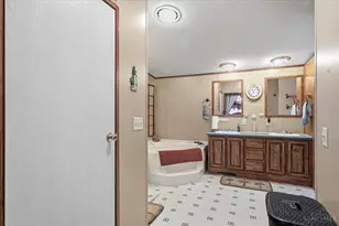 11493 Highland Hills Dr, Paint Township, OH 45133 - Photo 16