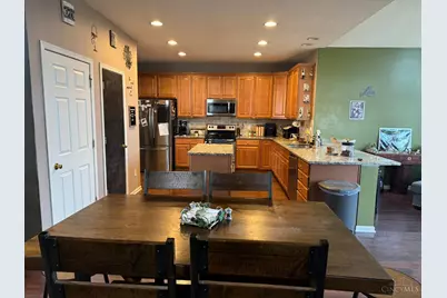 1137 Hayward Circle, Miami Township, OH 45150 - Photo 2