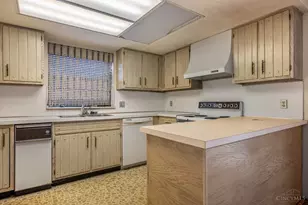 8073 Timbertree Way, West Chester, OH 45069 - Photo 10