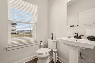 2311 Sir Barton Dr, Hamilton Township, OH 45152 - Photo 6