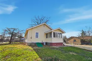 564 Cloverdale Ave, Springdale, OH 45246 - Photo 18