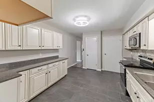 237 Linda Ct, Trenton, OH 45067 - Photo 6