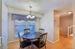 3030 Stratford Ct, Loveland, OH 45140 - Photo 6