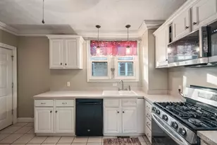 1481 St Clair Ave, Cincinnati, OH 45231 - Photo 8