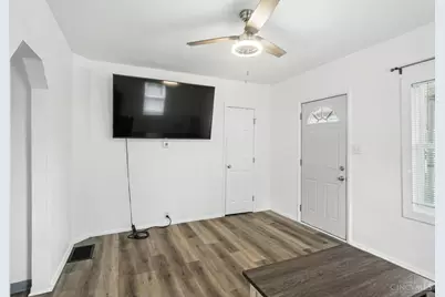 839 Willow Avenue, Hamilton, OH 45013 - Photo 8