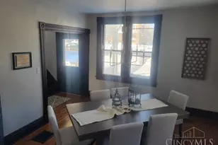 325 E Sharon Rd, Glendale, OH 45246 - Photo 4