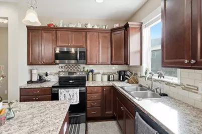 695 Miami View Trail, Union Township, OH 45150 - Photo 10