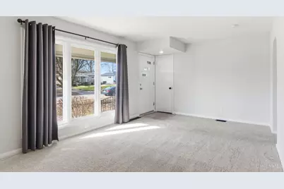 124 Gregory Lane, Hamilton, OH 45013 - Photo 6