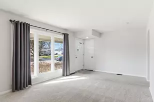 124 Gregory Ln, Hamilton, OH 45013 - Photo 6