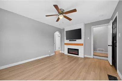 2258 Hunt Road, Reading, OH 45215 - Photo 10