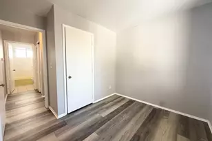 10311 September Dr, Colerain Township, OH 45251 - Photo 12