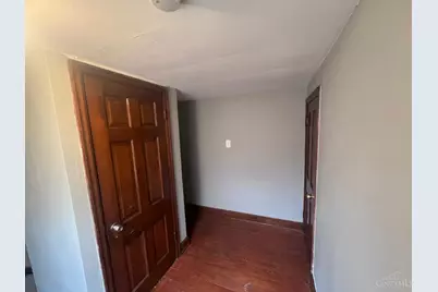 3162 Sunshine Avenue, Cincinnati, OH 45211 - Photo 10