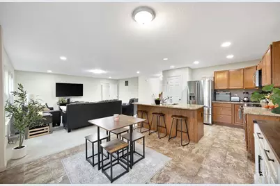 723 Grande Oaks Drive, Hamilton Township, OH 45152 - Photo 14