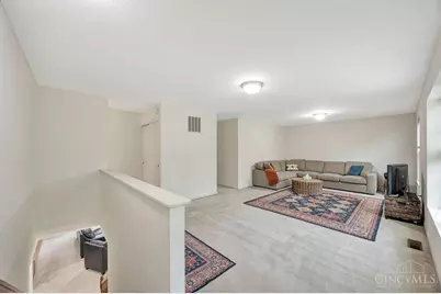 723 Grande Oaks Drive, Hamilton Township, OH 45152 - Photo 18