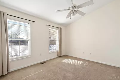 734 W Court, Cincinnati, OH 45203 - Photo 24