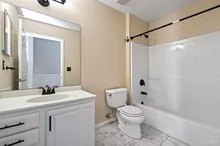 734 W Ct, Cincinnati, OH 45203 - Photo 26