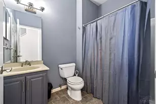 734 W Ct, Cincinnati, OH 45203 - Photo 10