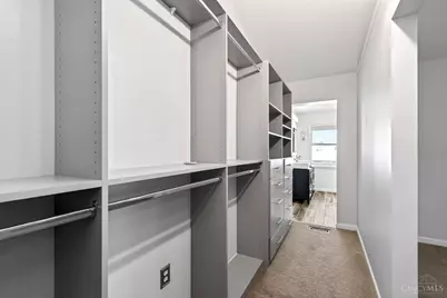 734 W Court, Cincinnati, OH 45203 - Photo 32