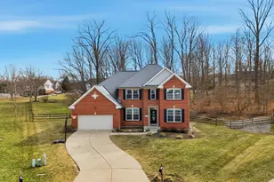 443 Windfern Forest Ln, Union Township, OH 45244 - Photo 4