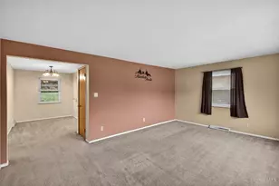 4619 Shadylawn Terrace, Delhi Township, OH 45238 - Photo 6