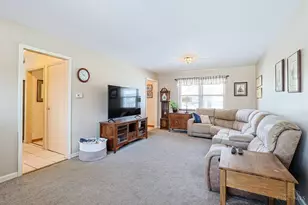 37 Hayden Dr, Green Hills, OH 45218 - Photo 8