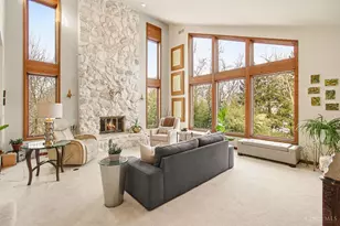 6195 Squirrel Woods Ln, Green Township, OH 45247 - Photo 4