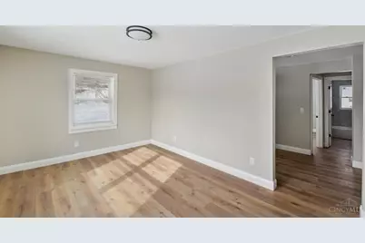 2668 Shaffer Avenue, Cincinnati, OH 45211 - Photo 6