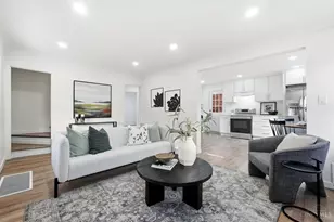 8415 Mayfair St, Springfield Township, OH 45216 - Photo 2