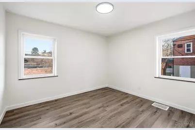 8415 Mayfair Street, Springfield Township, OH 45216 - Photo 32