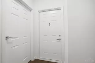 220 Carrington Pl, Loveland, OH 45140 - Photo 4