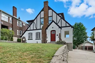 2323 Sherwood Ln, Norwood, OH 45212 - Photo 2