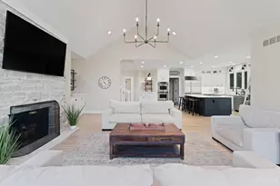 7948 Kugler Mill Rd, Sycamore Township, OH 45243 - Photo 6