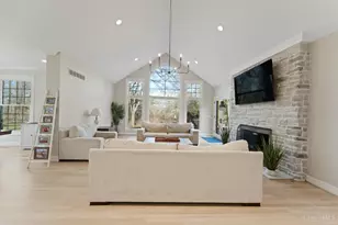 7948 Kugler Mill Rd, Sycamore Township, OH 45243 - Photo 4