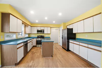 8277 Medinah Court, West Chester, OH 45069 - Photo 4