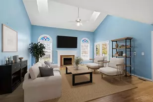 8277 Medinah Ct, West Chester, OH 45069 - Photo 2